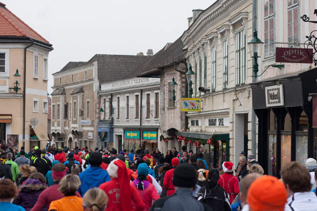 Altstadtadventlauf: Laufen in der Mödlinger Innenstadt
