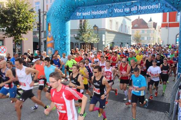 Beim Stadtlauf Erding werden die Bayerischen Meisterschaften im 10-km-Straßenlauf ausgetragen.