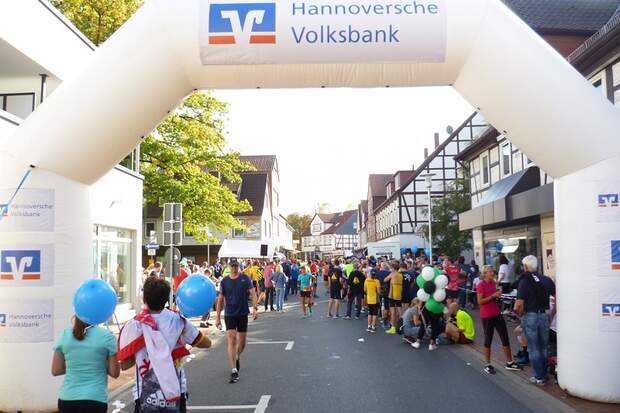 Burgdorfer Spargel-Lauf: Nachzielbereich auf der Poststraße