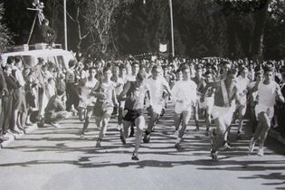 Die ersten deutschen Volksläufer auf der Strecke in Bobingen
