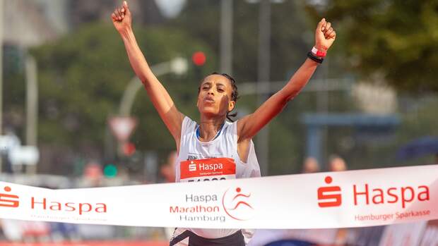 Gadise Mulu gewinnt Marathon Hamburg 2021