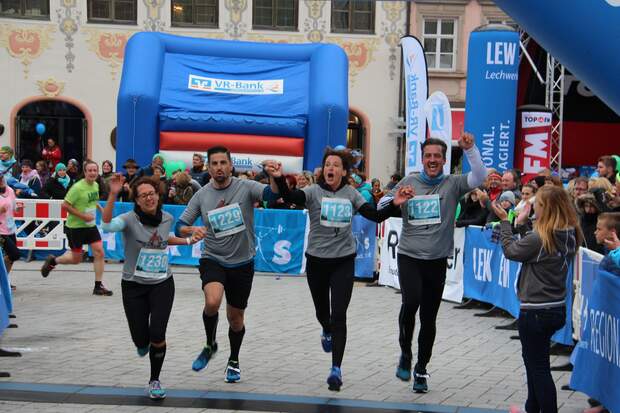 Gemeinsam im Ziel Landsberger Stadtlauf