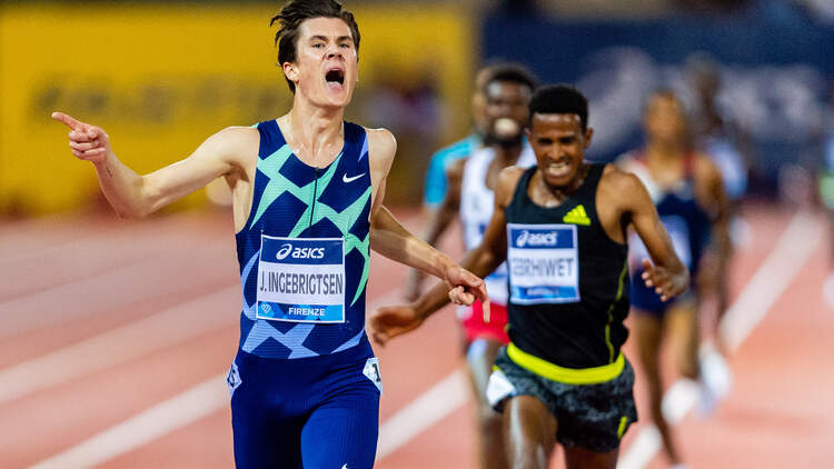 Jakob Ingebrigtsen läuft in 12:48,45 Minuten einen neuen Europarekord. 