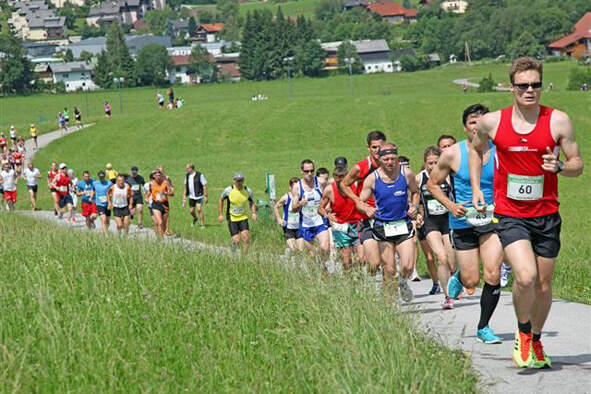 Kurze, knackige Anstiege beim Hofer Dorflauf