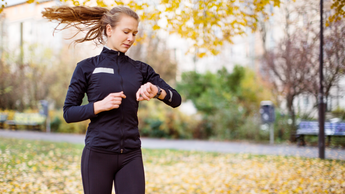 Läufer, die ihren Puls beim Sport überwachen, trainieren gesünder und effektiver.