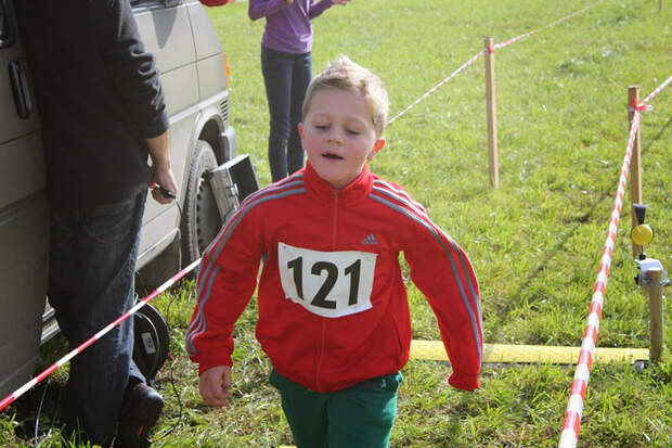 Nachwuchsläufer beim Siezenheimer Crosslauf