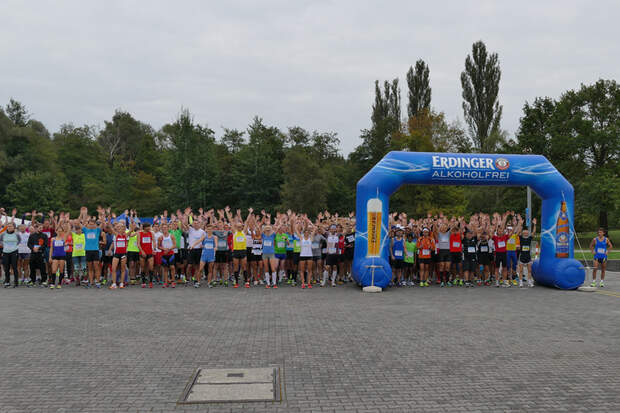 Oktoberfest-Lauf 2015 Start