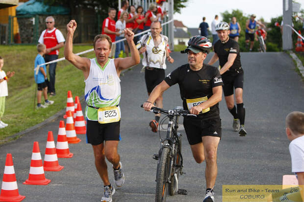 Run-and-Bike-Night Coburg Zieleinlauf