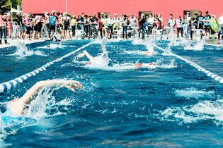 Sämtliche Schwimmbewerbe werden im Kufsteiner Freischwimmbad auf einer 50 Meter Bahn durchgeführt.