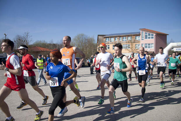 Start zum Halbmarathon rund um den Donatussee