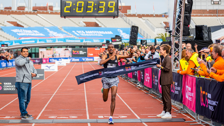 Tola Tamirat beim Dubai-Marathon 2017