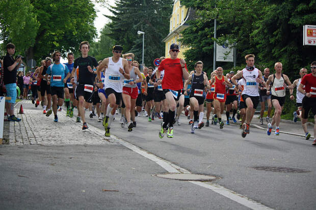 Vier Strecken von 2,5 km bis 20 km stehen beim Adelsberglauf auf dem Programm.