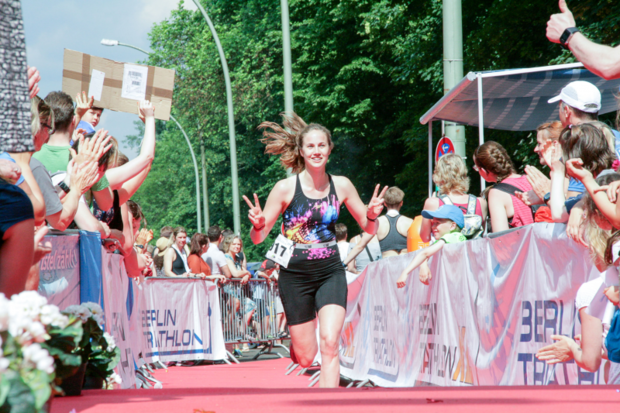 Zieleinlauf beim Berlin Triathlon