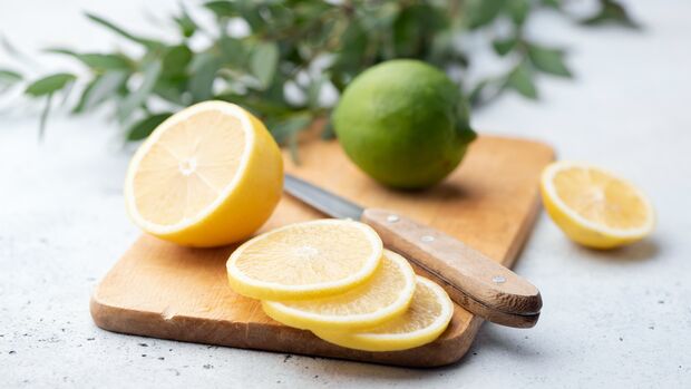Zitronen und  Limetten