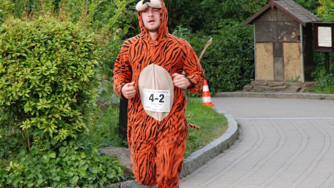 Zoolauf Duisburg 2015 Läufer verkleiden sich