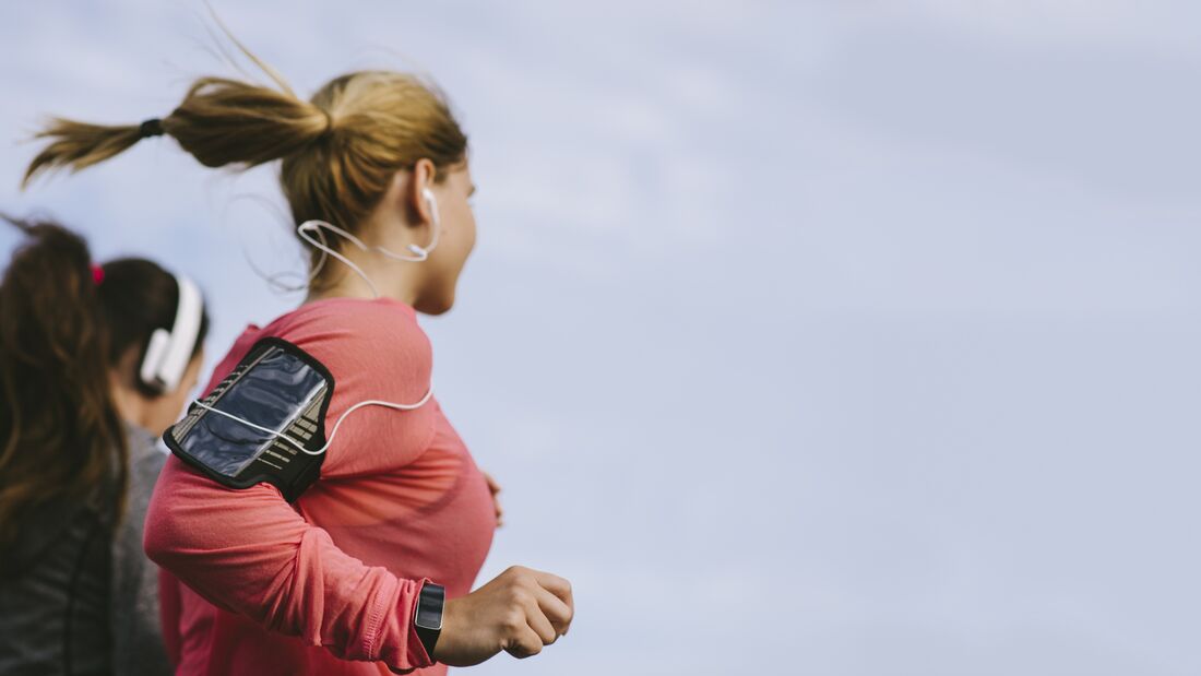 Workout Joggen und Fitness Wasserdichtes Sportarmband für Telefon mit Hülle Armtasche Sportarmband für Handy Arm Jogging Tasche Handyhalter Arm für Laufen
