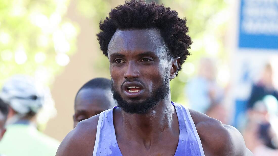 Tackele和Kebede Run World 