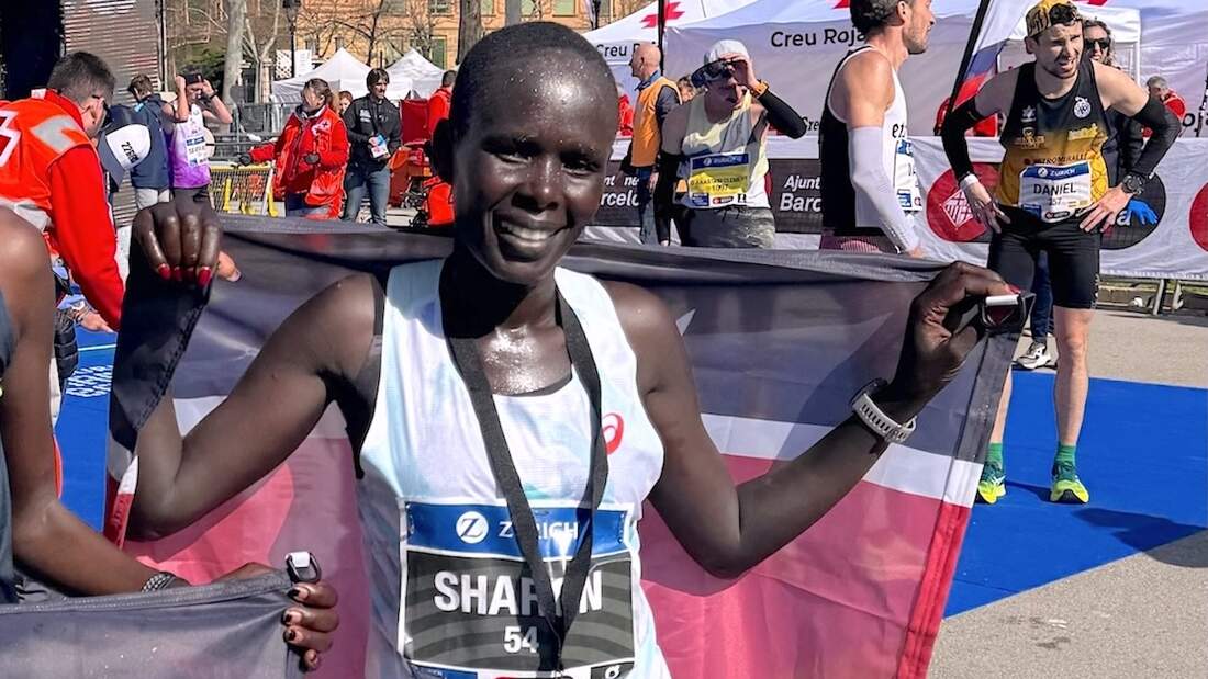 Tesfaye Deriba和Sharon Chelimo Break Track Records在巴塞羅那馬拉松