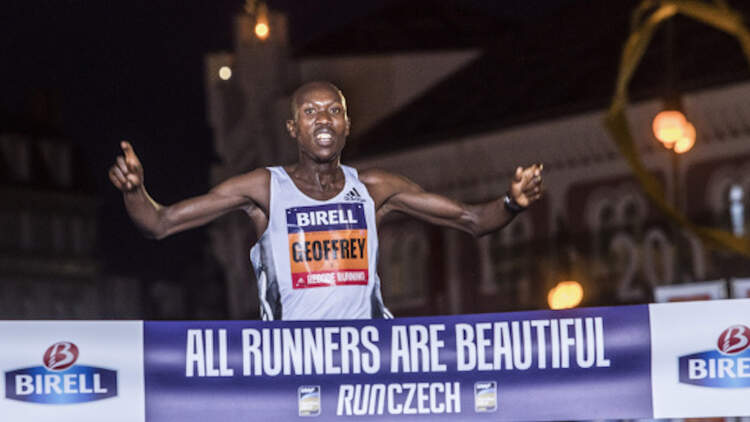 Jahresweltbestzeiten beim 10-km-Rennen in Prag