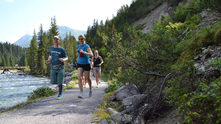 RUNNER'S WORLD Camp Trail-Special