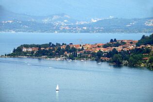 landmark--Ranco--Lago Maggiore