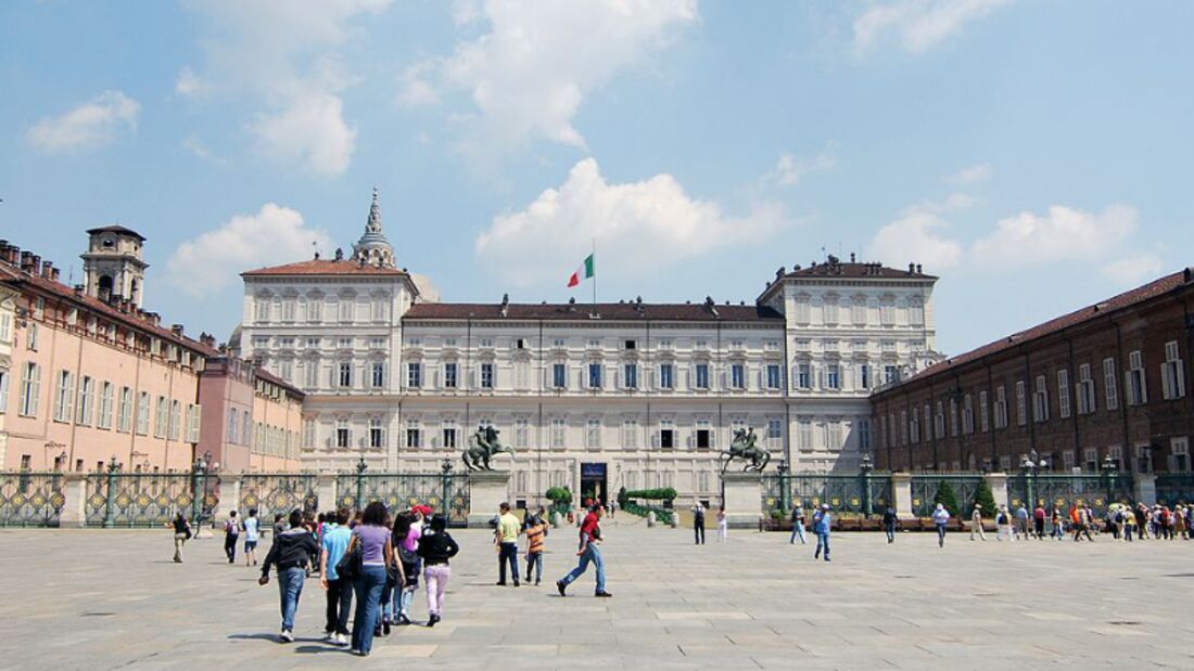 landmark--Turin--Piazza Castello
